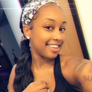 Meet your Posher, Jerrica